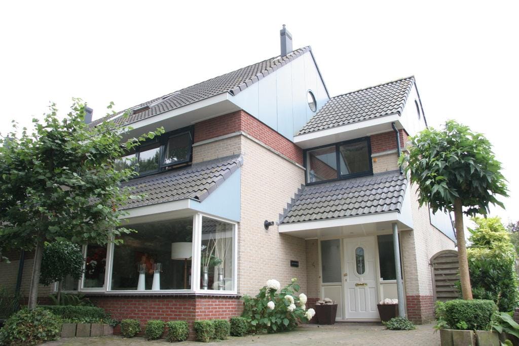 Rekerbuurt en Ooievaarsnest 21 Gravenweg 4