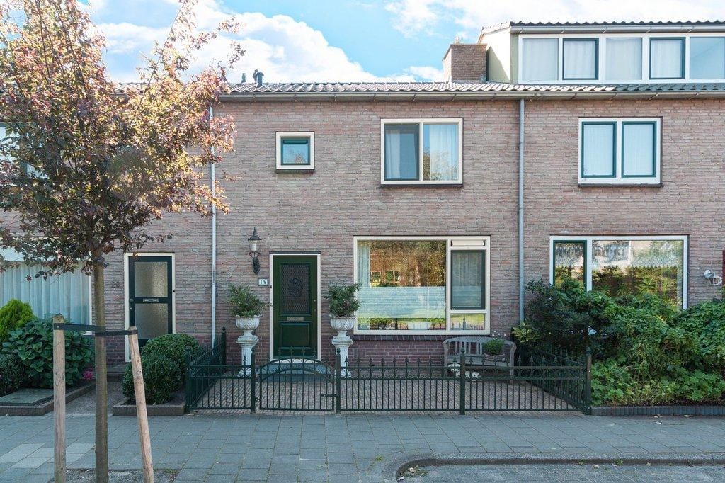 Rekerbuurt en Ooievaarsnest 22 Scholeksterstraat 18